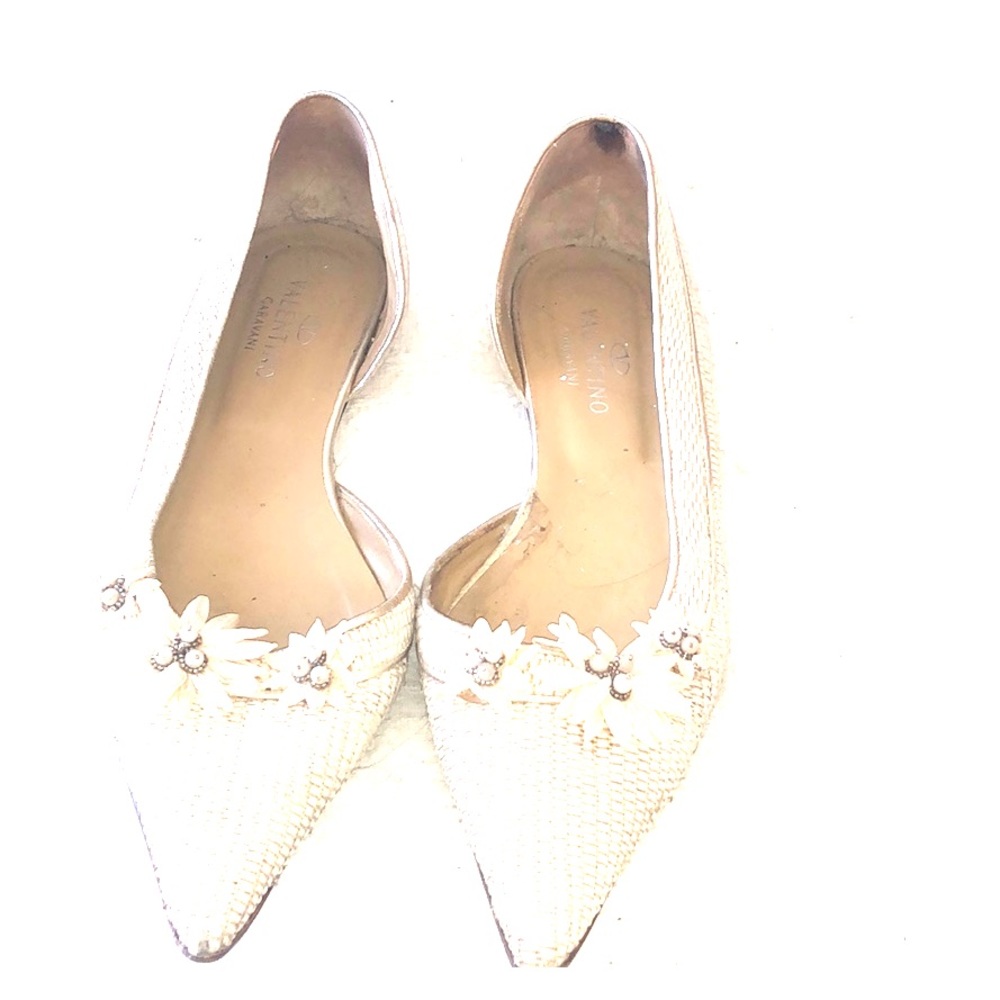 Valentino Rafia Flower Flats size 9.Gorgeous!